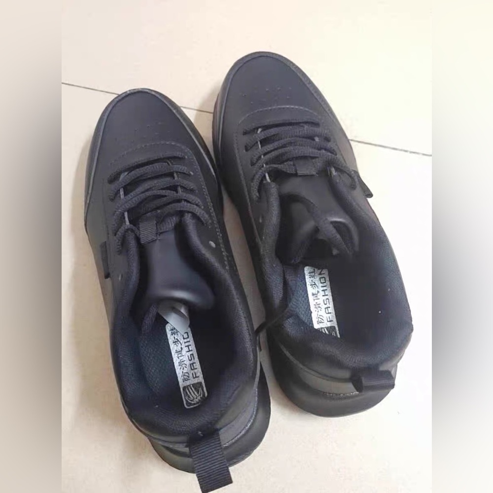 Men working shoes